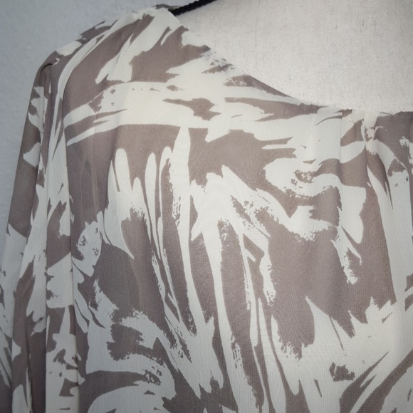 VINCE CAMUTO Poncho-Style Top, Size XS - Picture 3 of 6